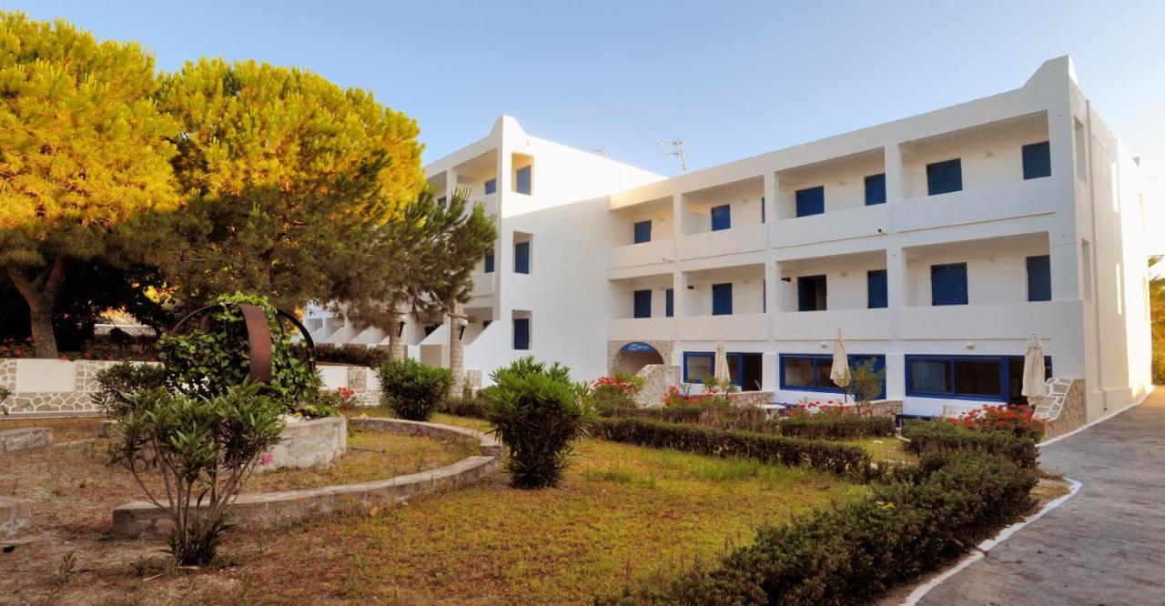 Lagada Beach Economy Hotel Adamantas  Exterior foto